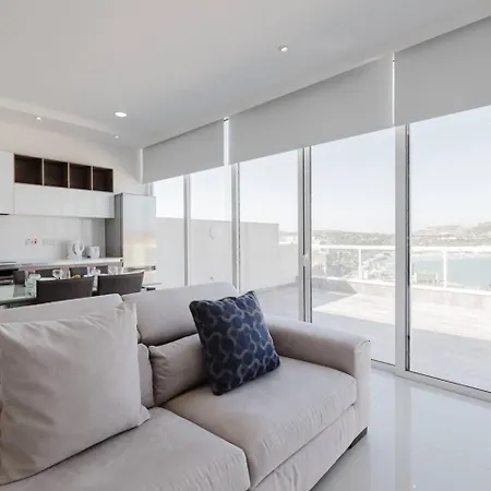 Seaside Escape 2bed With Views! By Homely Apartamento *