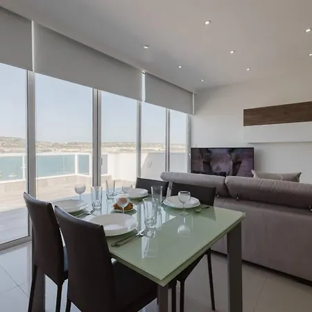 Seaside Escape 2bed With Views! By Homely *