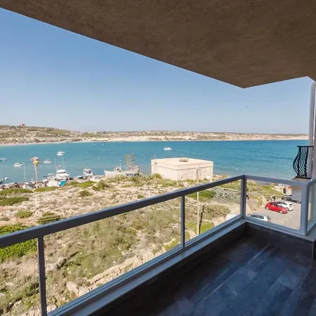 Seaside Escape 2bed With Views! By Homely *