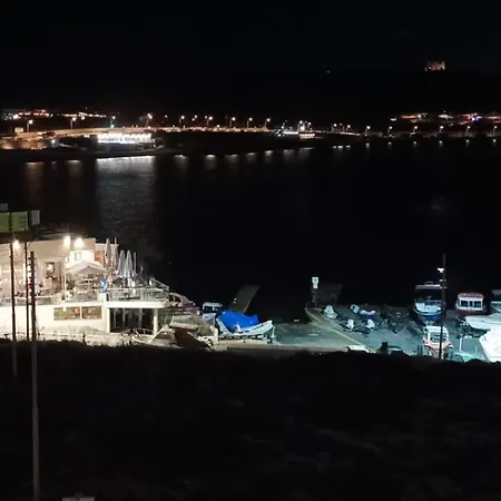 Seaside Escape 2bed With Views! By Homely Apartamento Is-Sellum