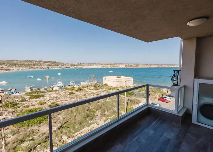 Seaside Escape 2bed With Views! By Homely *